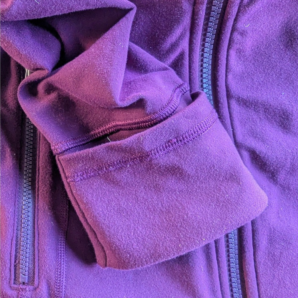 Lululemon Define Jacket Sz 10 Dramatic Magenta Luon - Picture 10 of 13